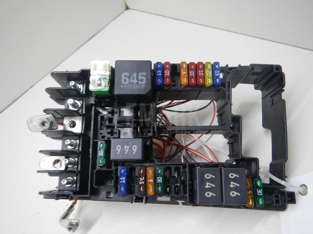 Блок предохранителей