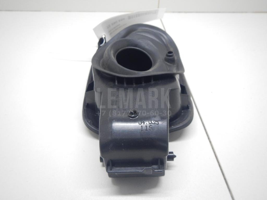 Ниша лючка бензобака