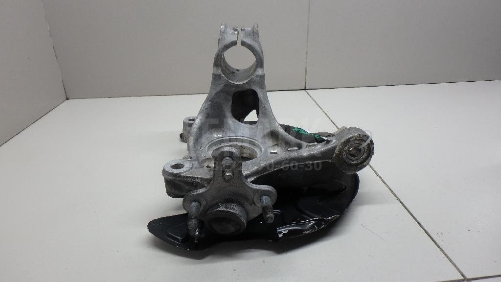 Кулак поворотный передний правый