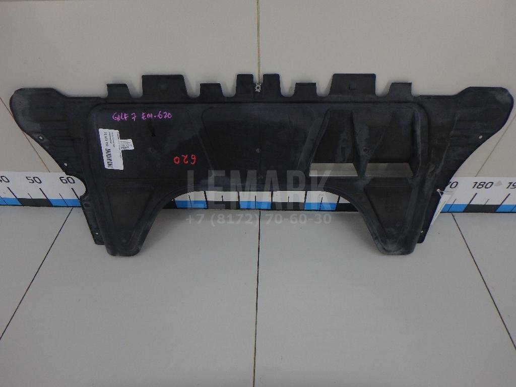 Пыльник двигателя центральный