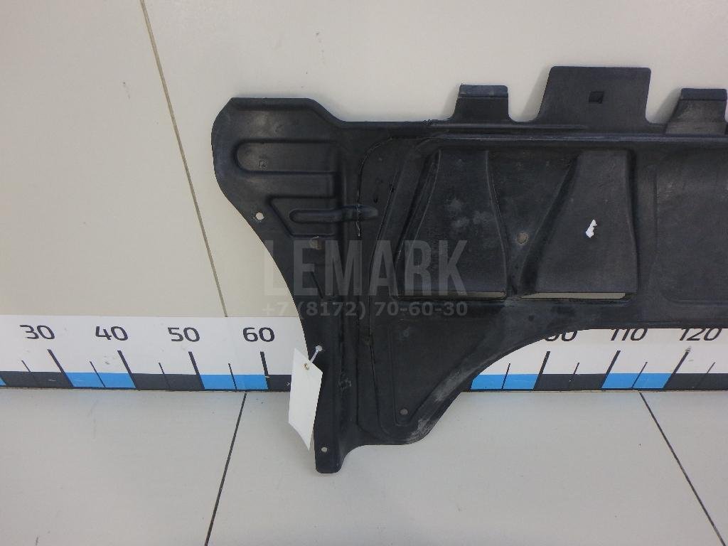 Пыльник двигателя центральный