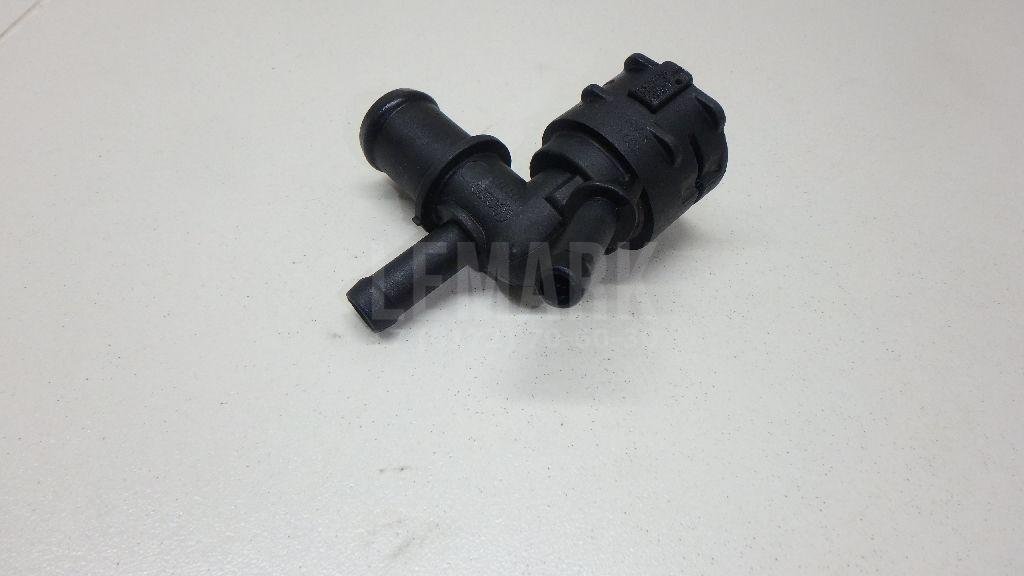 Фланец двигателя системы охлаждения