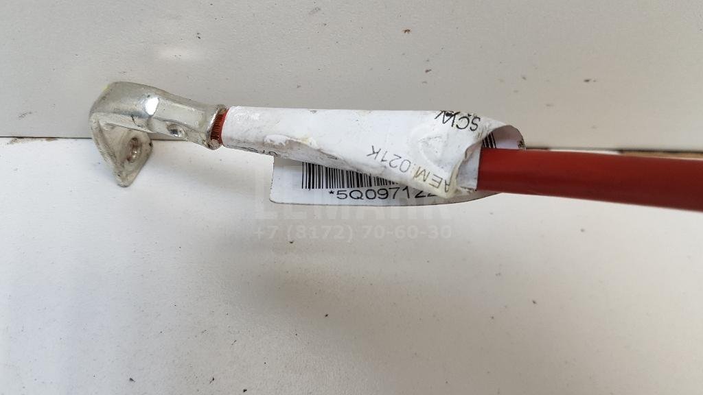 Клемма аккумулятора плюс