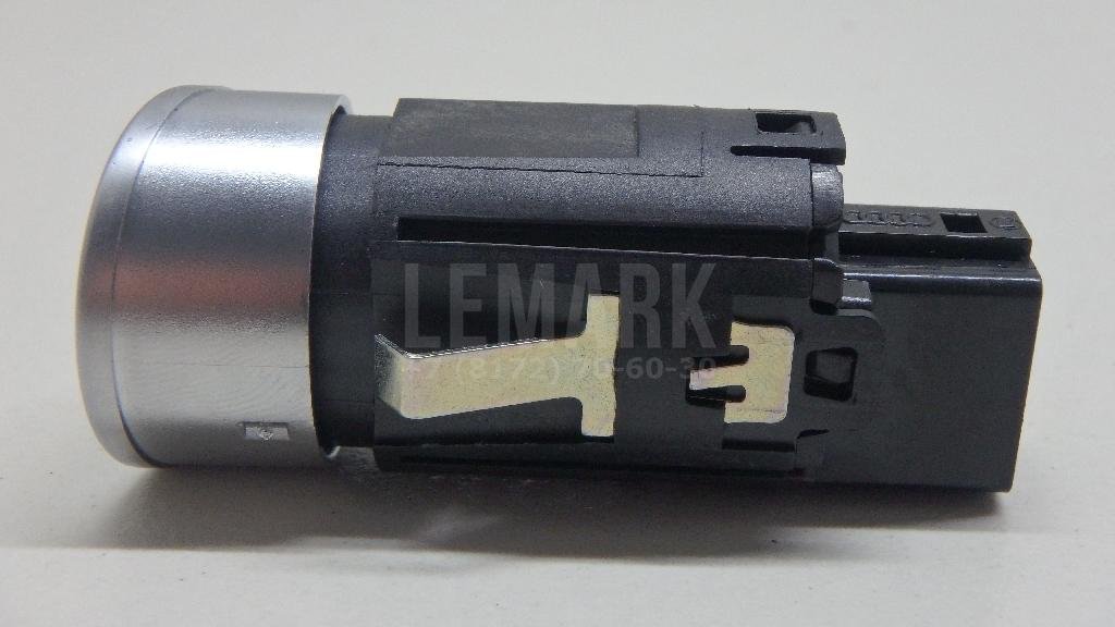 Кнопка запуска двигателя