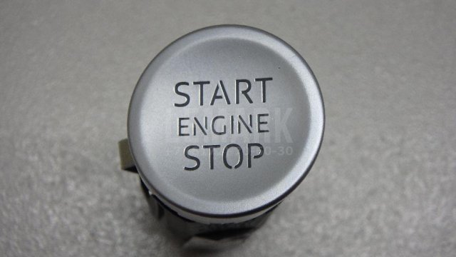 Кнопка запуска двигателя