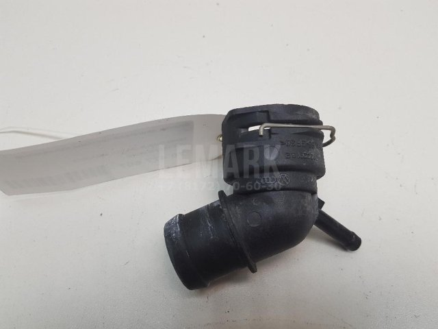 Фланец двигателя системы охлаждения