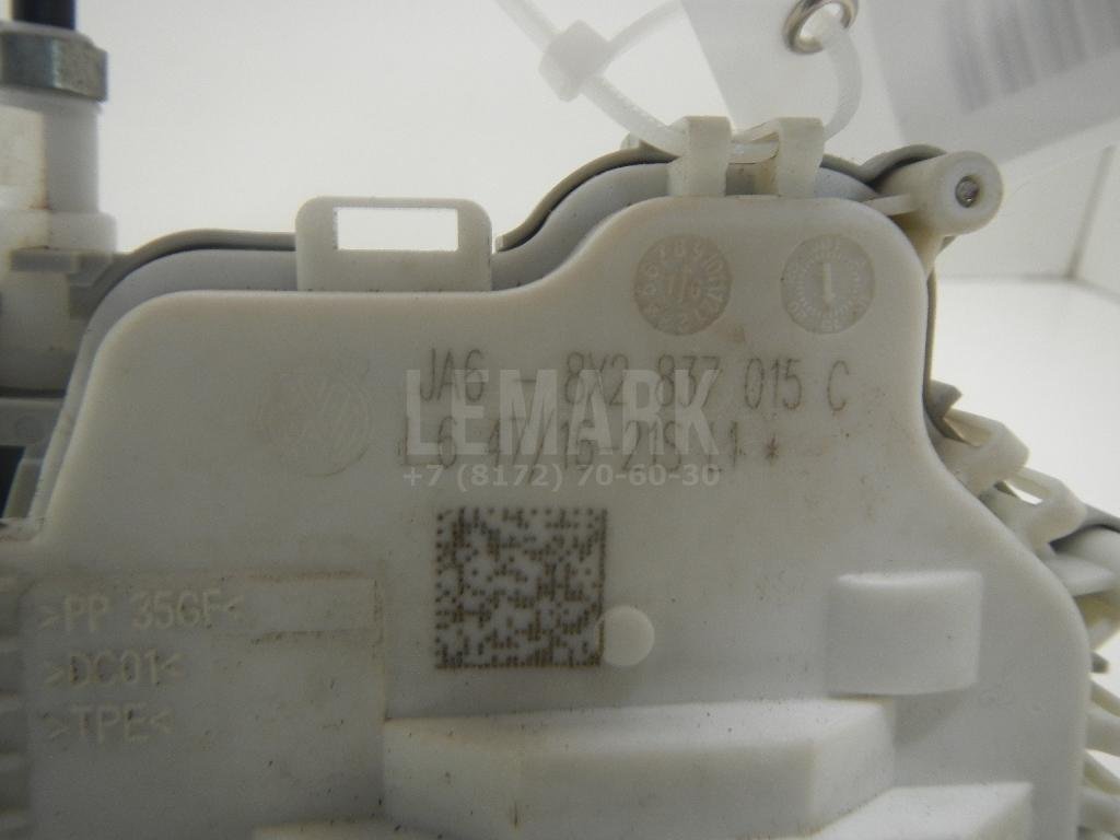 Замок двери передней левой