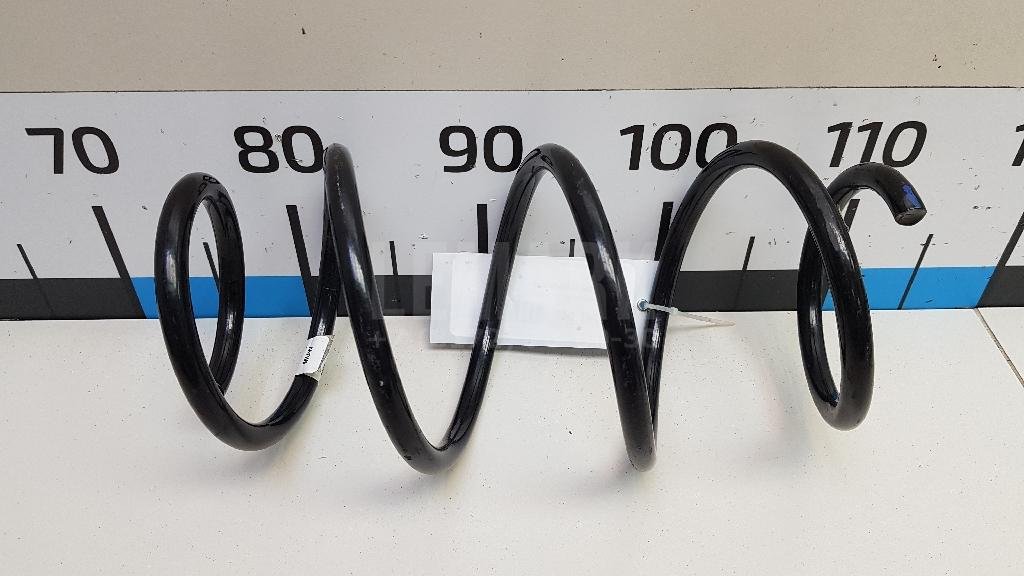 Пружина передняя