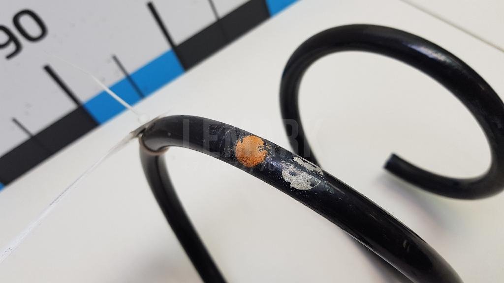 Пружина передняя