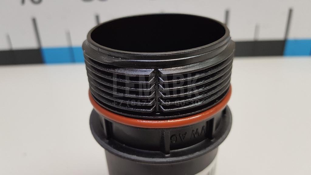 Крышка масляного фильтра