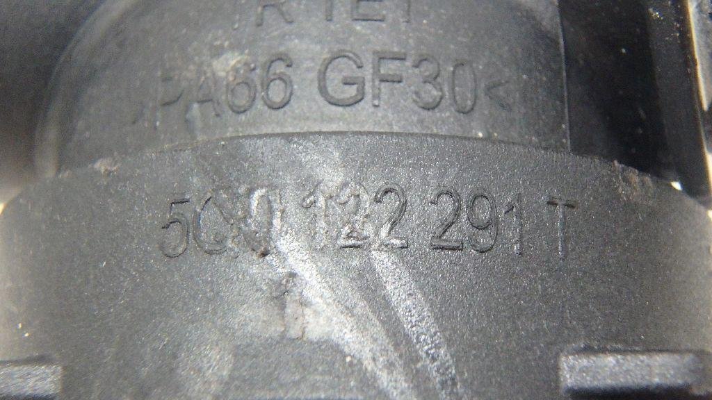 Фланец / тройник для  Audi A3 [8PA] Sportback 2004-2013