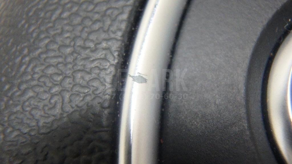 Подушка безопасности в рулевое колесо