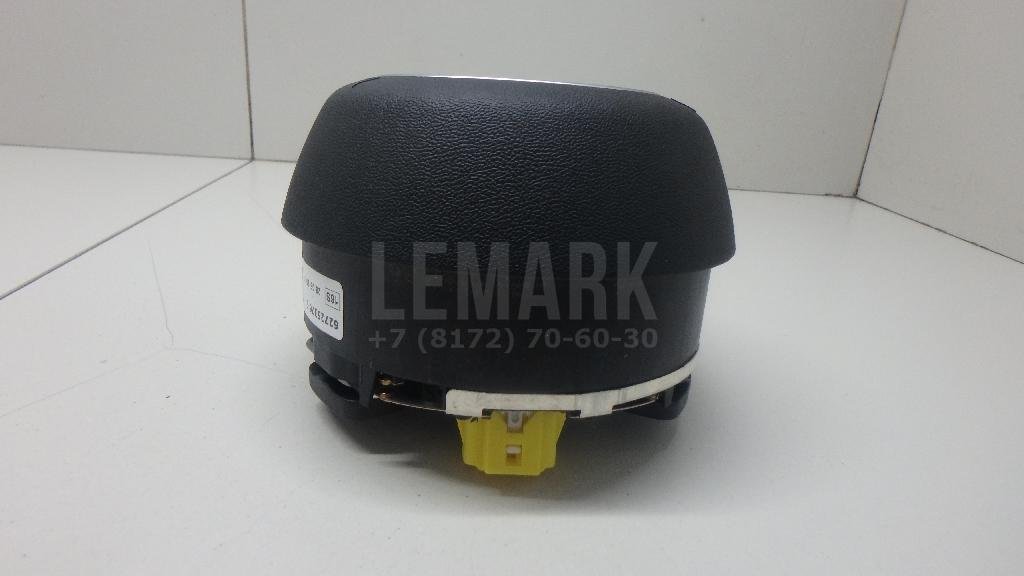 Подушка безопасности в рулевое колесо