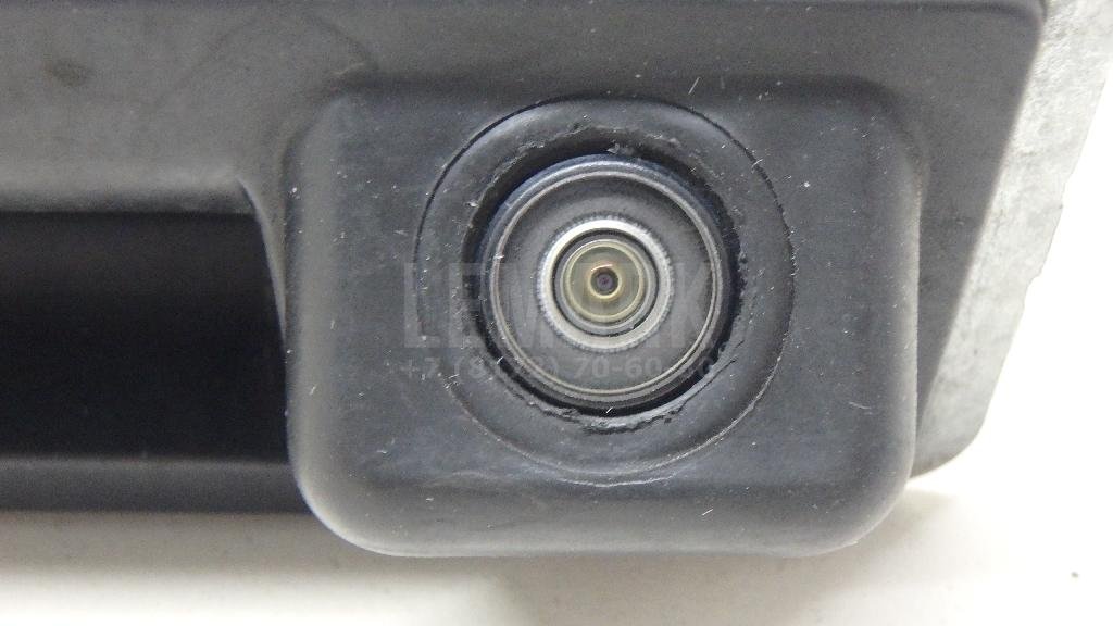 Кнопка открывания багажника