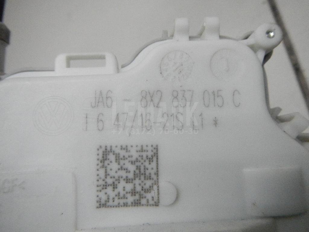 Замок двери передней левой