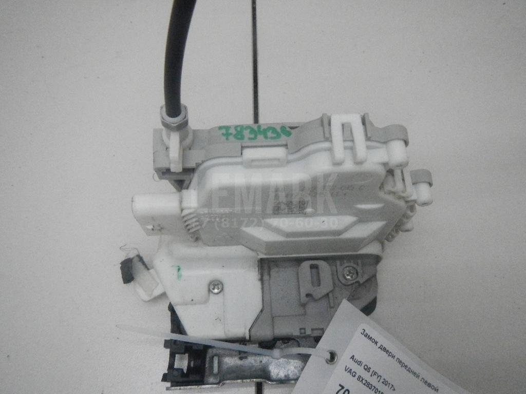 Замок двери передней левой