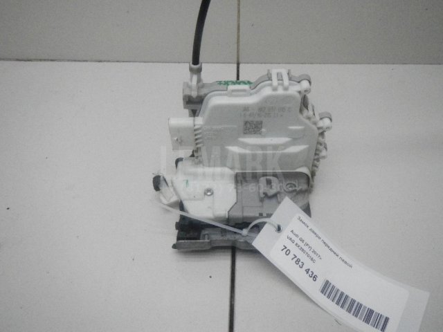 Замок двери передней левой