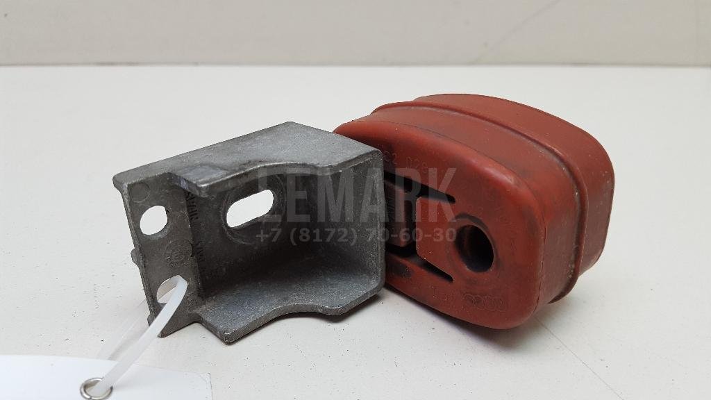 Кронштейн глушителя