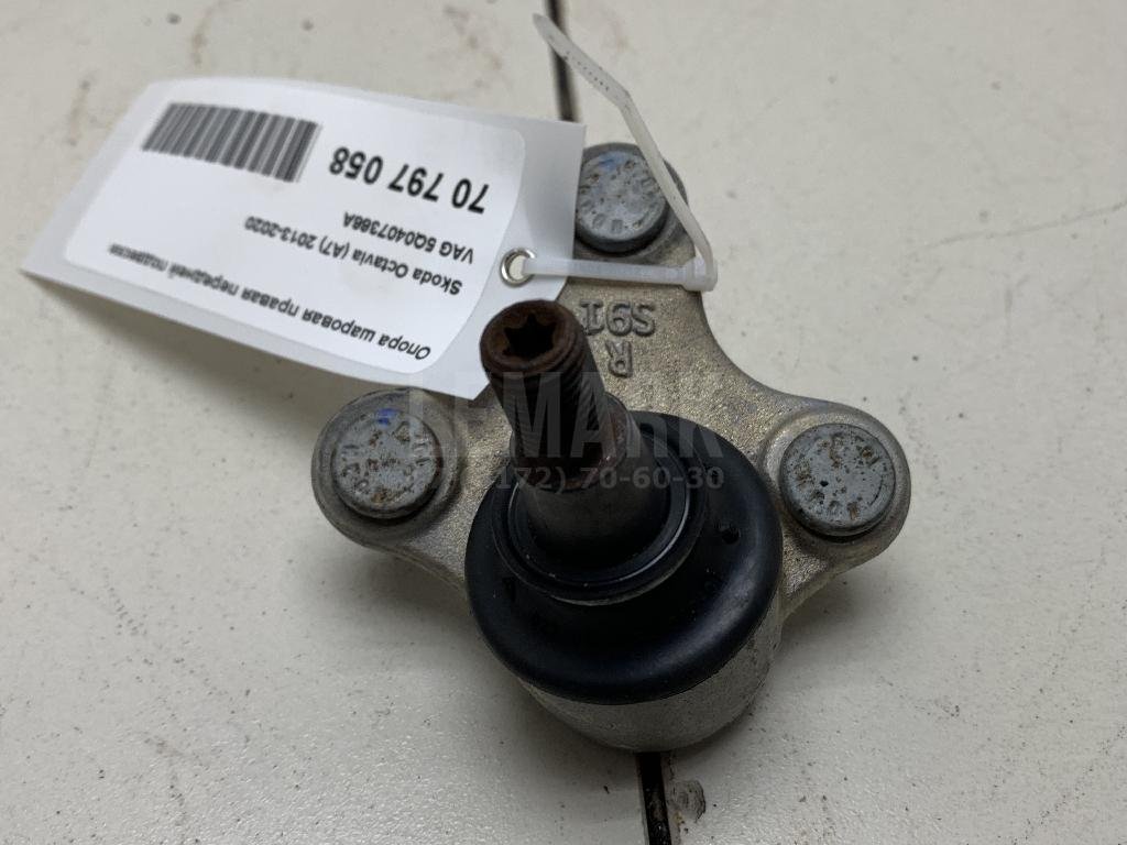 Опора шаровая правая передней подвески