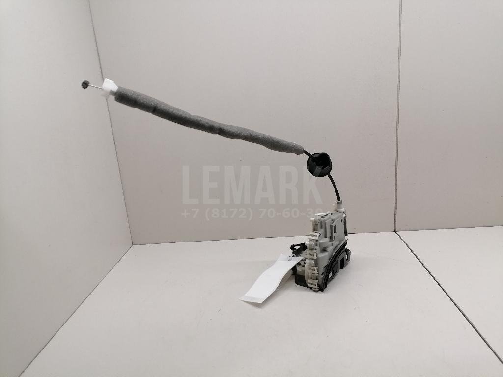 Замок двери передней левой