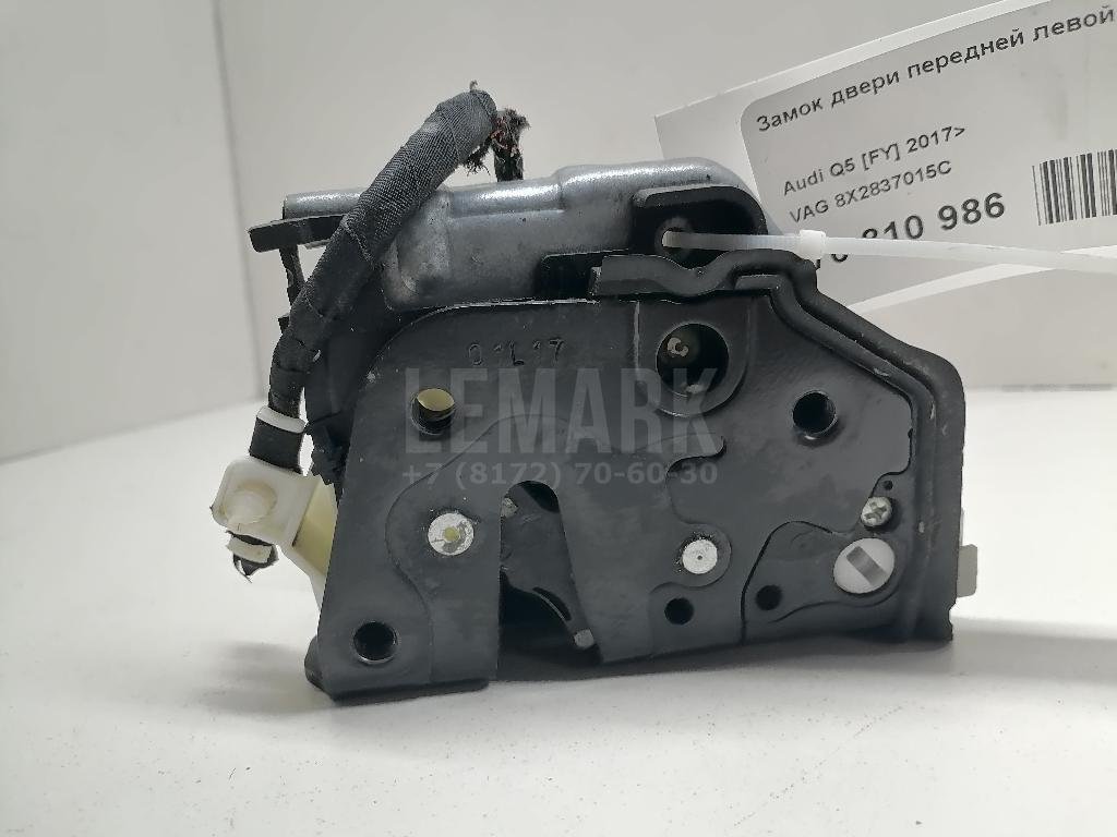 Замок двери передней левой