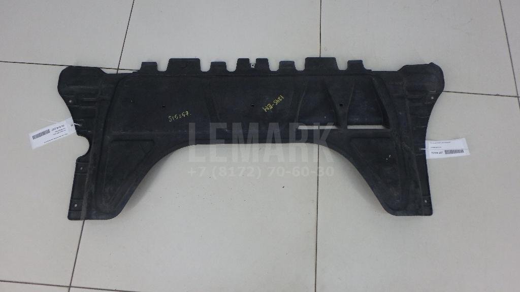 Пыльник двигателя центральный