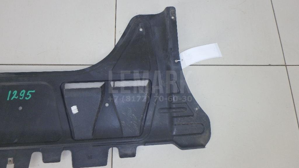 Пыльник двигателя центральный