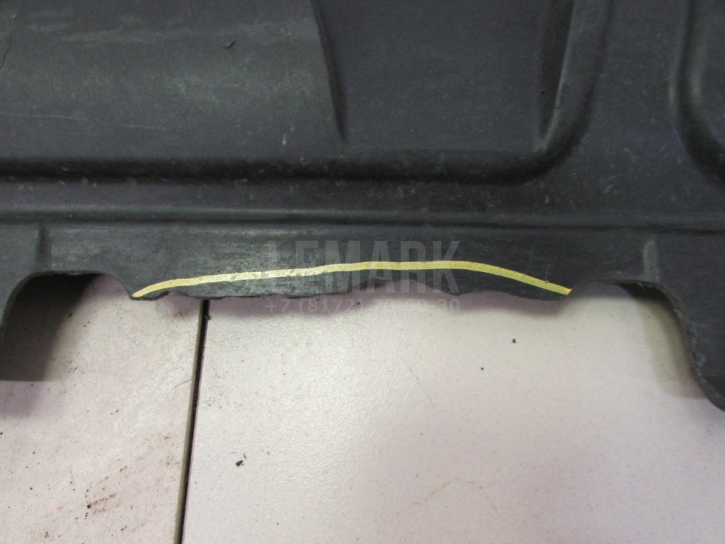 Пыльник двигателя центральный