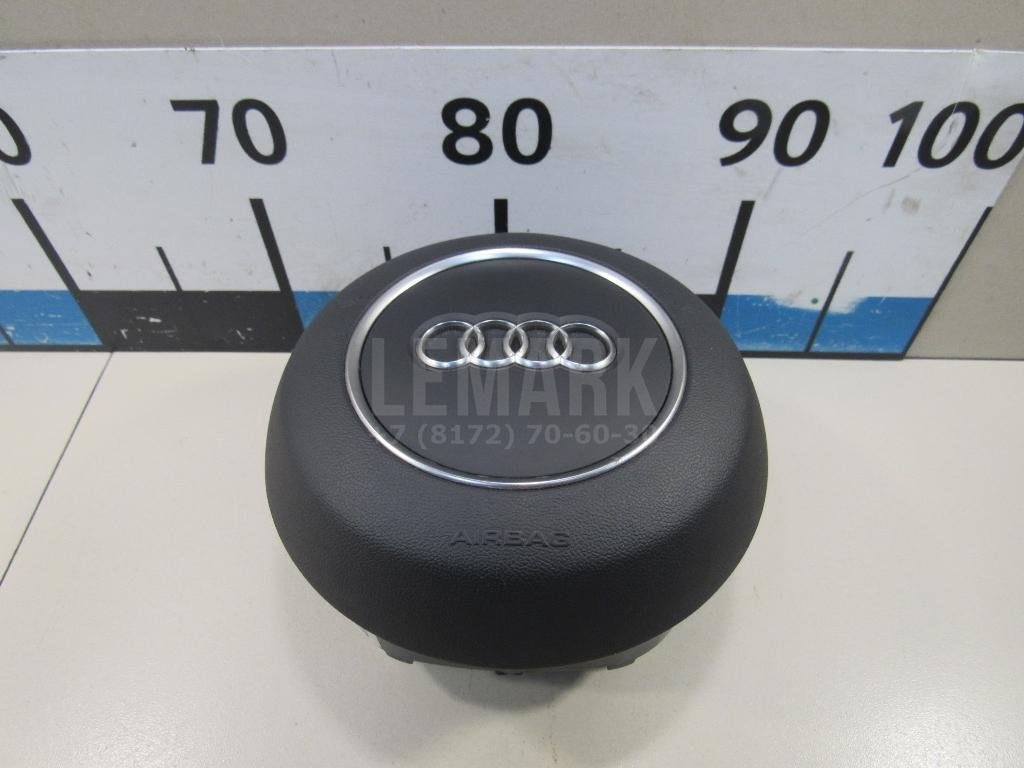 Подушка безопасности в рулевое колесо