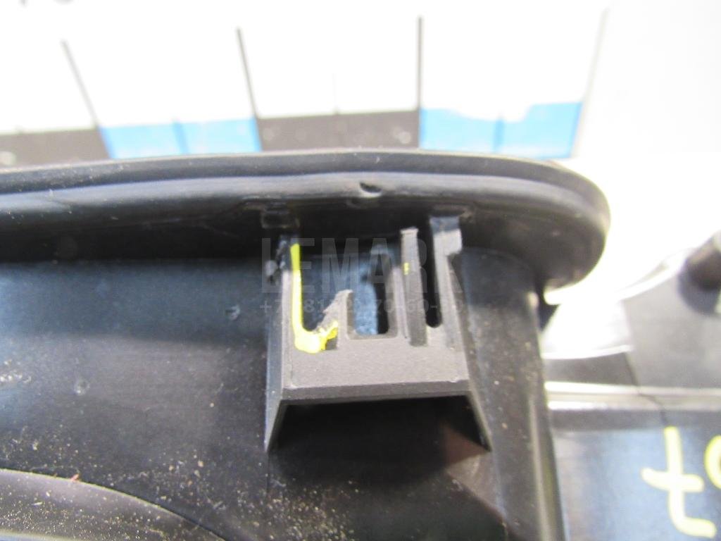 Ниша лючка бензобака