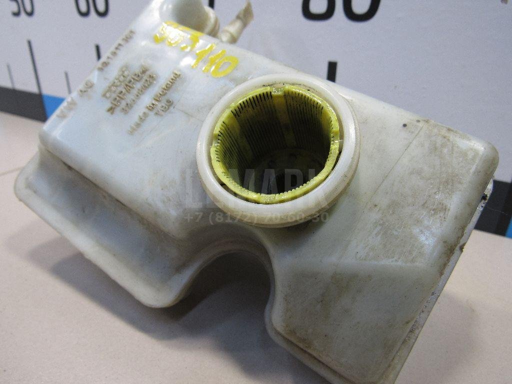 Бачок главного тормозного цилиндра