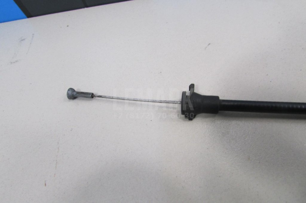 Трос открывания капота