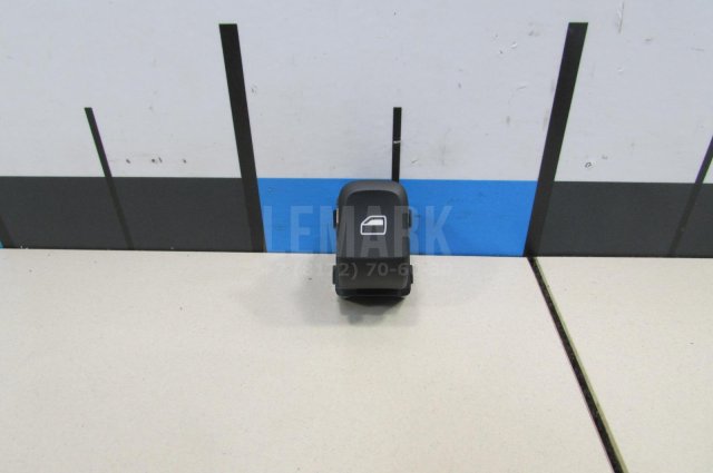 Кнопка стеклоподъемника