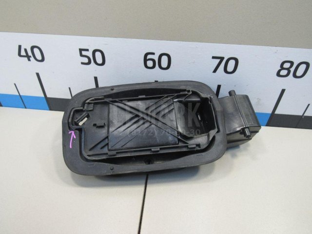 Ниша лючка бензобака