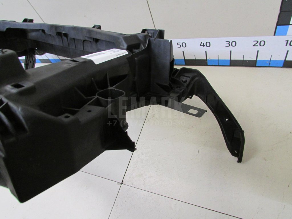 Панель передняя