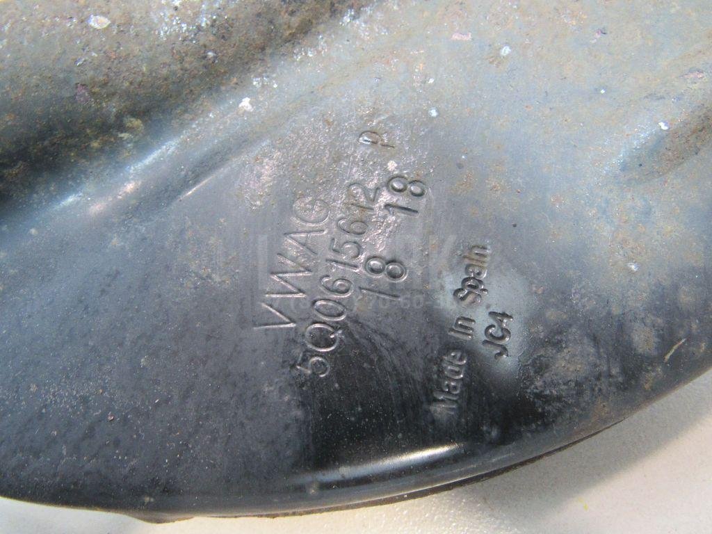 Щит опорный задний правый