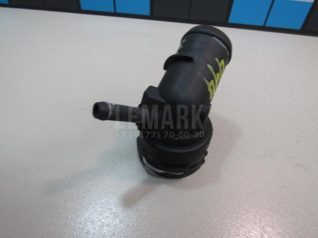 Фланец двигателя системы охлаждения