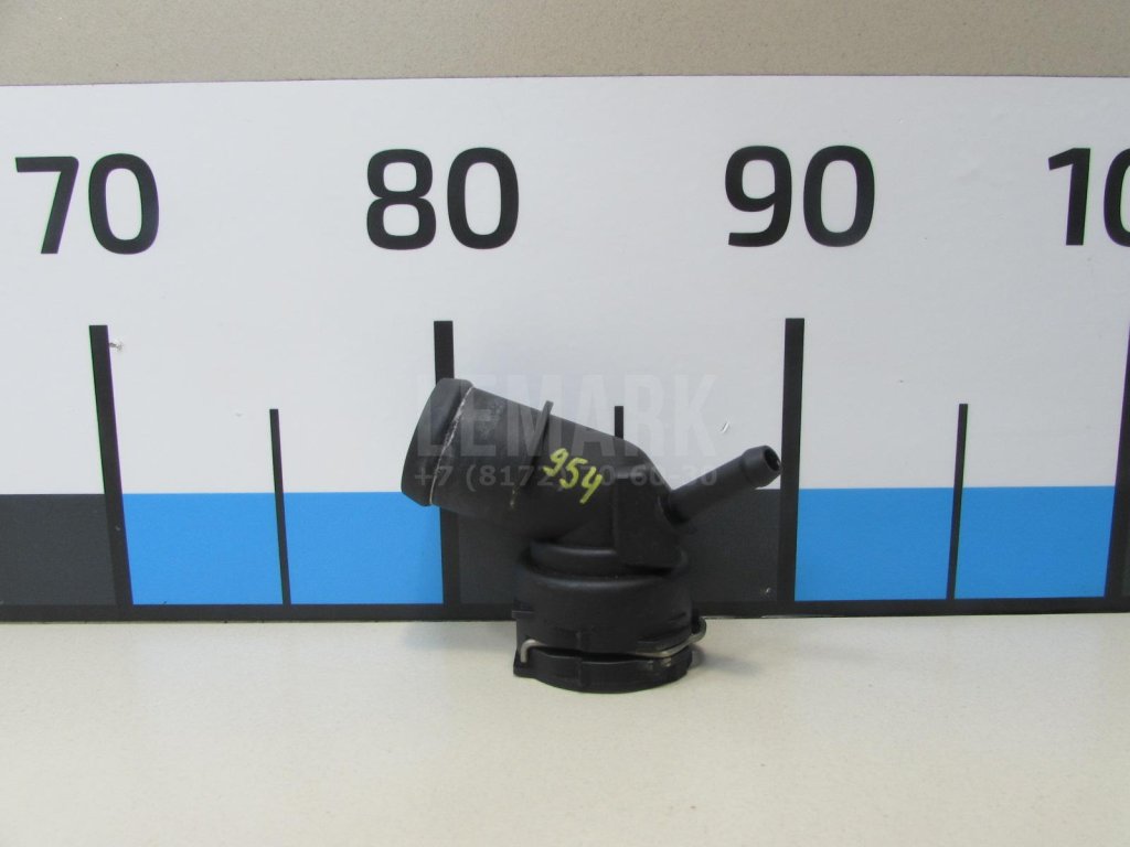 Фланец двигателя системы охлаждения