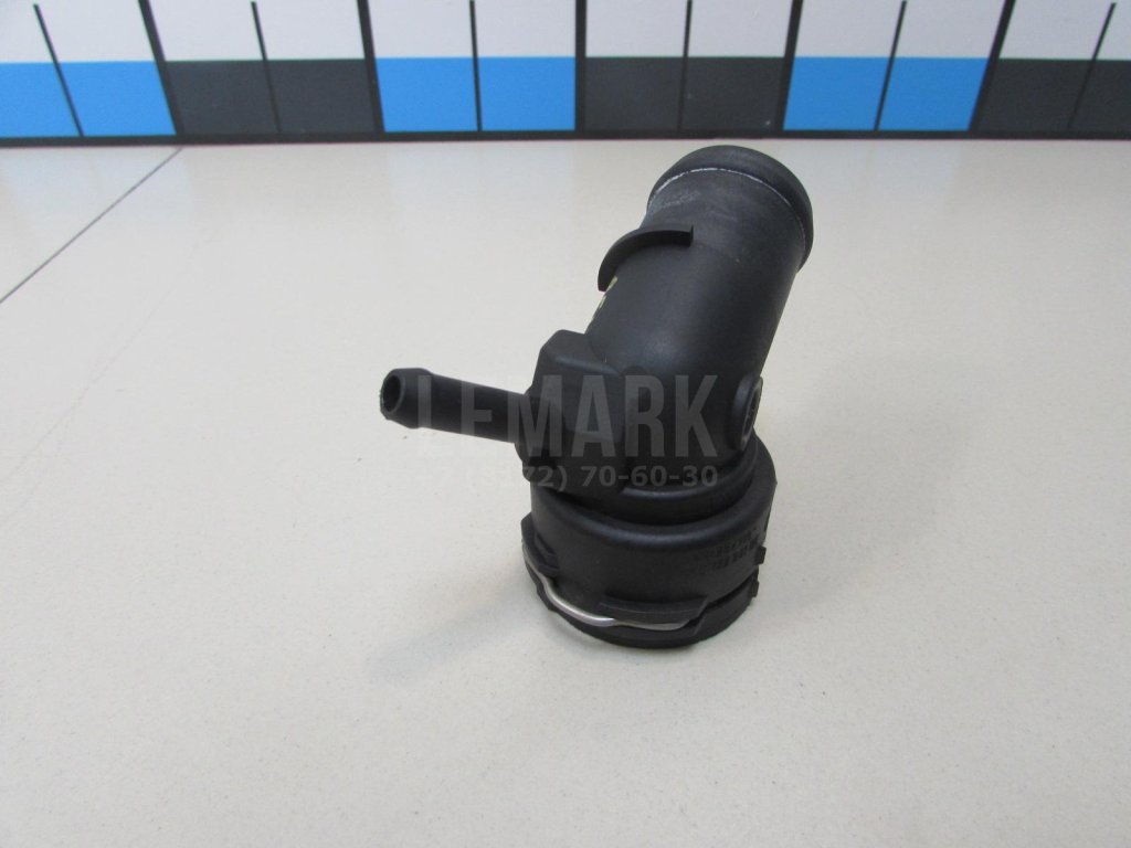 Фланец двигателя системы охлаждения