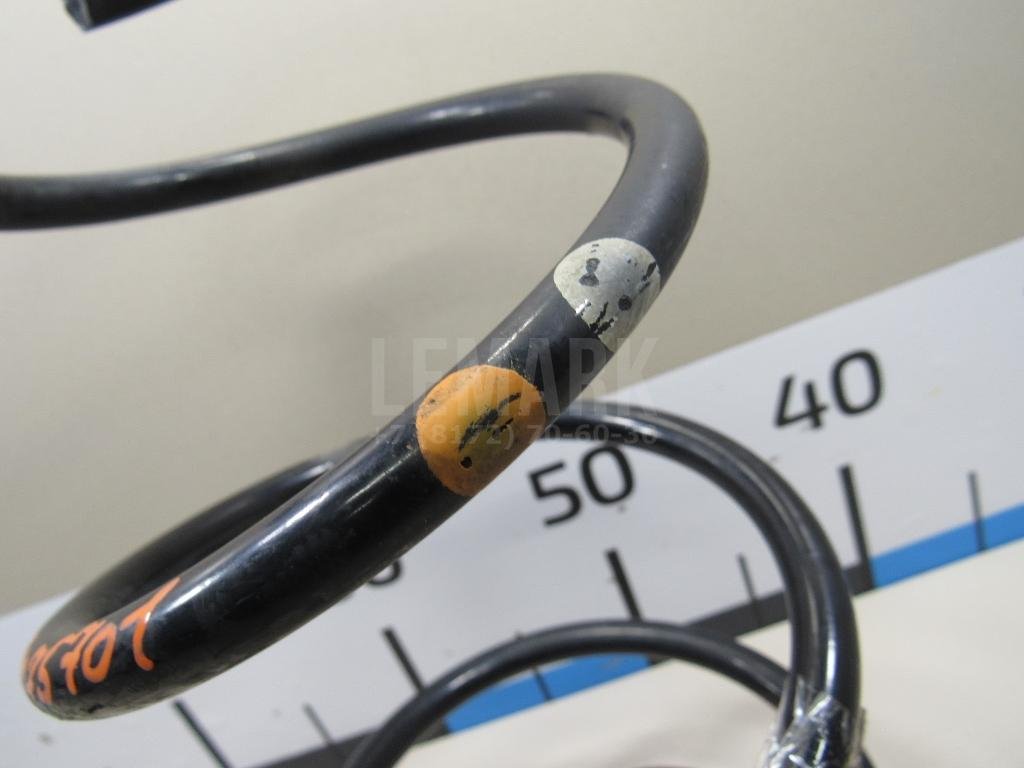 Пружина передняя