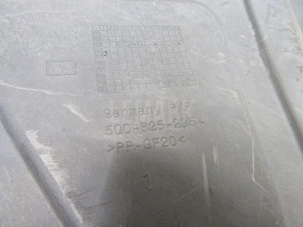 Пыльник двигателя центральный для  Audi A3 [8PA] Sportback 2004-2013