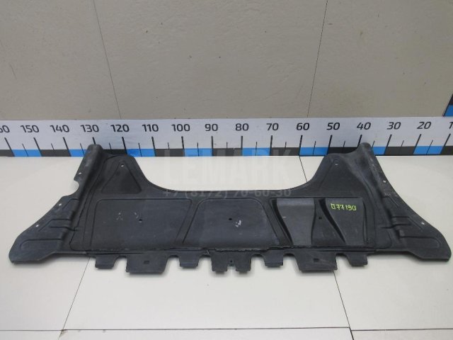 Пыльник двигателя центральный