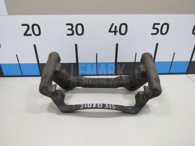 Скоба суппорта переднего левого