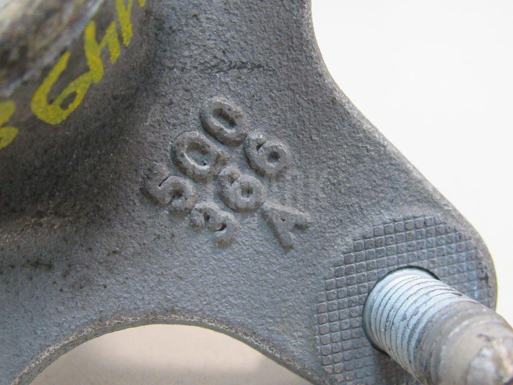 Опора шаровая правая передней подвески