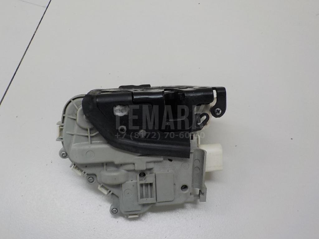 Замок двери передней правой