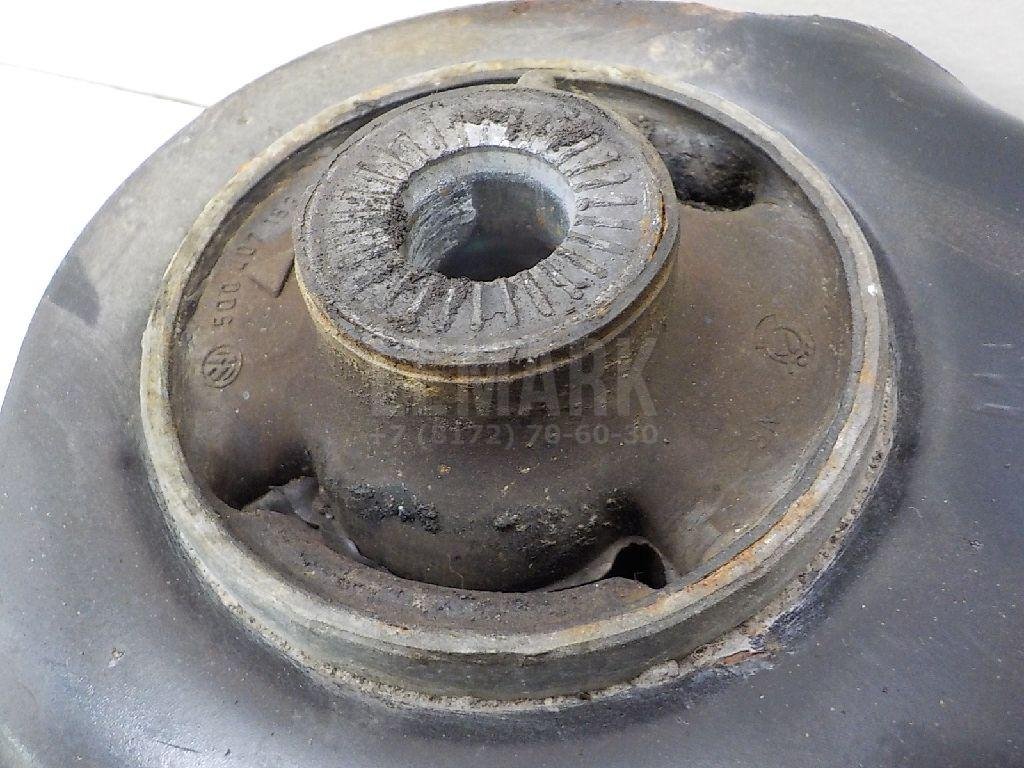 Рычаг передний правый