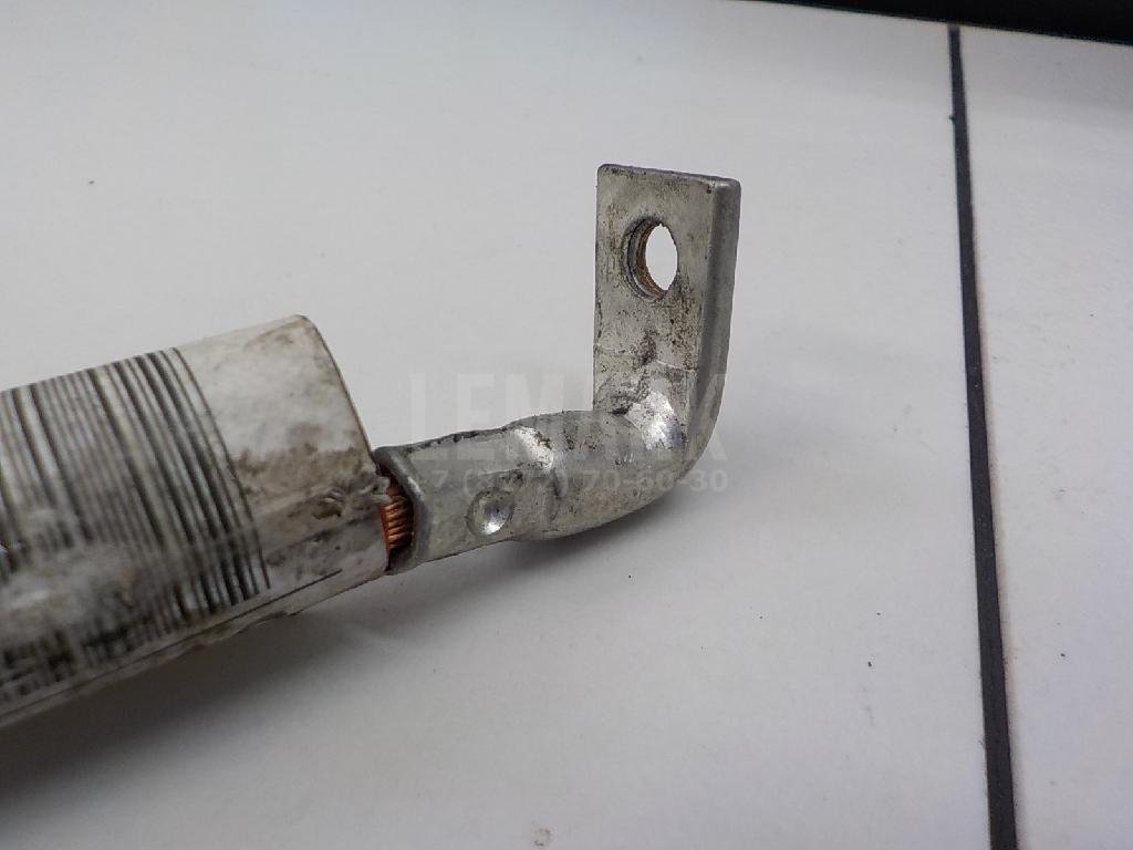 Клемма аккумулятора плюс