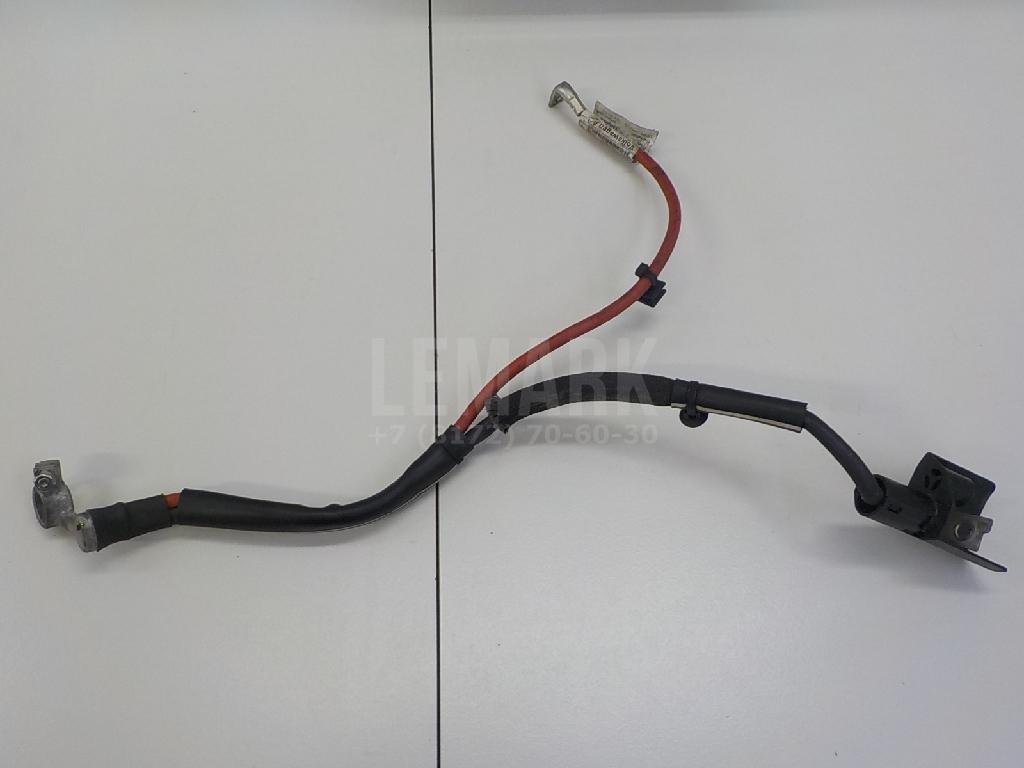 Клемма аккумулятора плюс