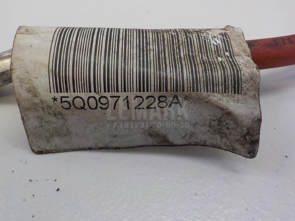 Клемма аккумулятора плюс