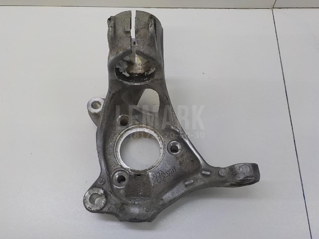 Кулак поворотный передний правый